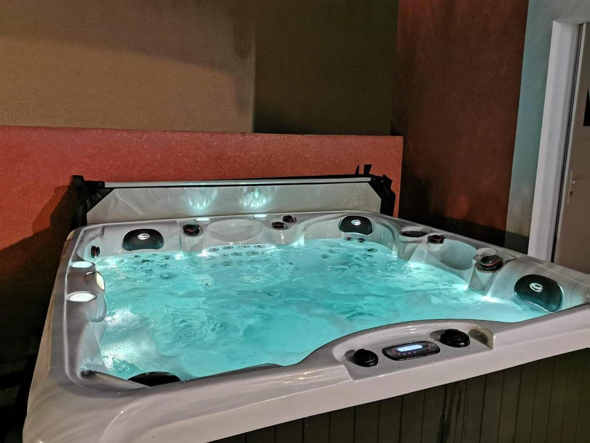 Villa Elegante A Carcassonne Avec Jardin Et Jacuzzi Eksteriør bilde